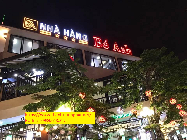 mẫu bảng hiệu đèn led nhà hàng