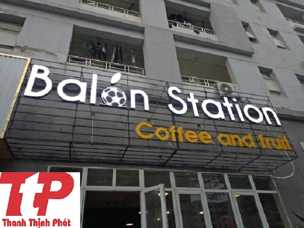 bảng hiệu quán cà phê balon station hcm