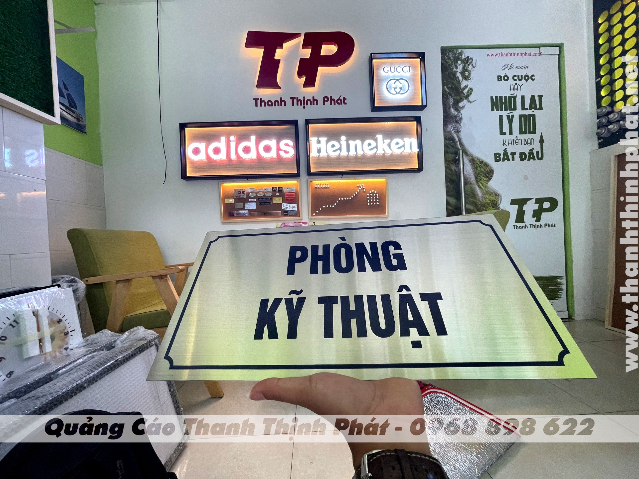 Bảng tên phòng kỹ thuật inox ăn mòn